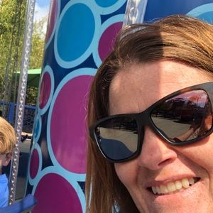 Meet your Posher, Keri